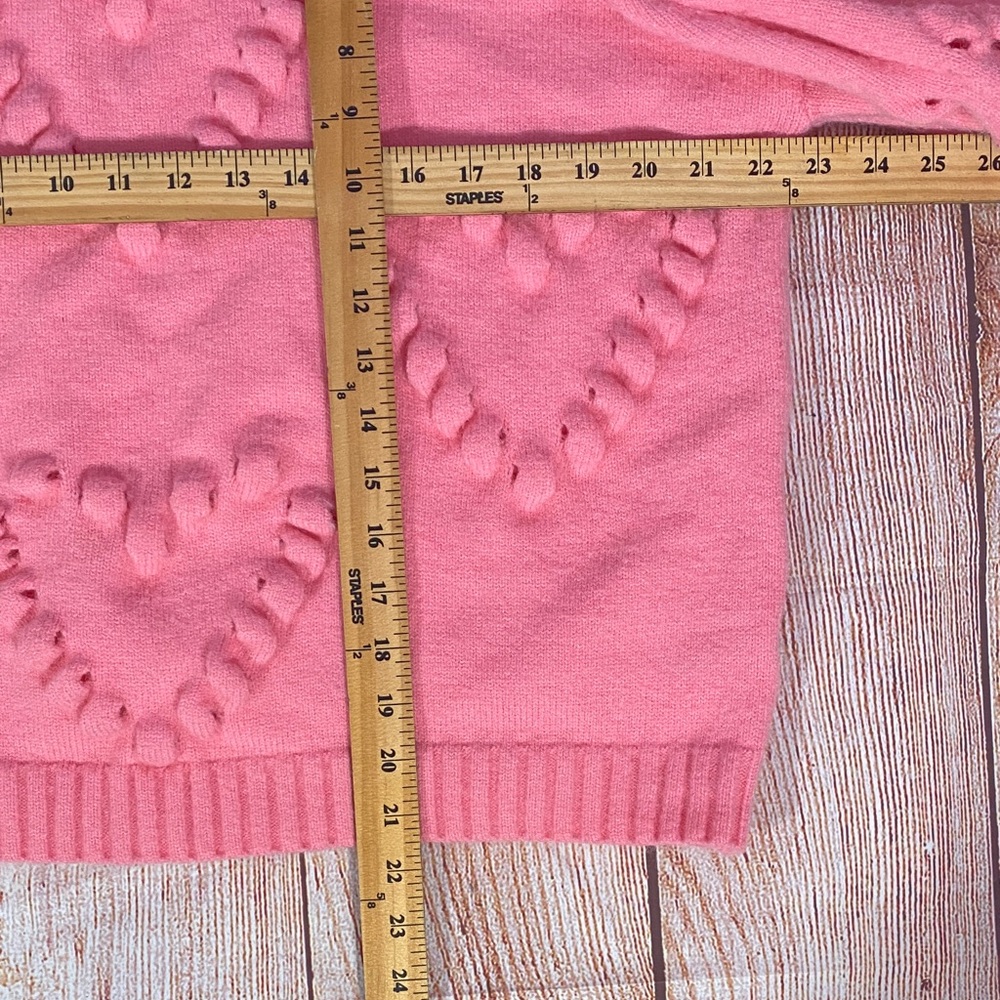 Cider Women’s Heart Texture Knit Sweater Size M Pink Cozy Great Condition - Picture 7 of 10